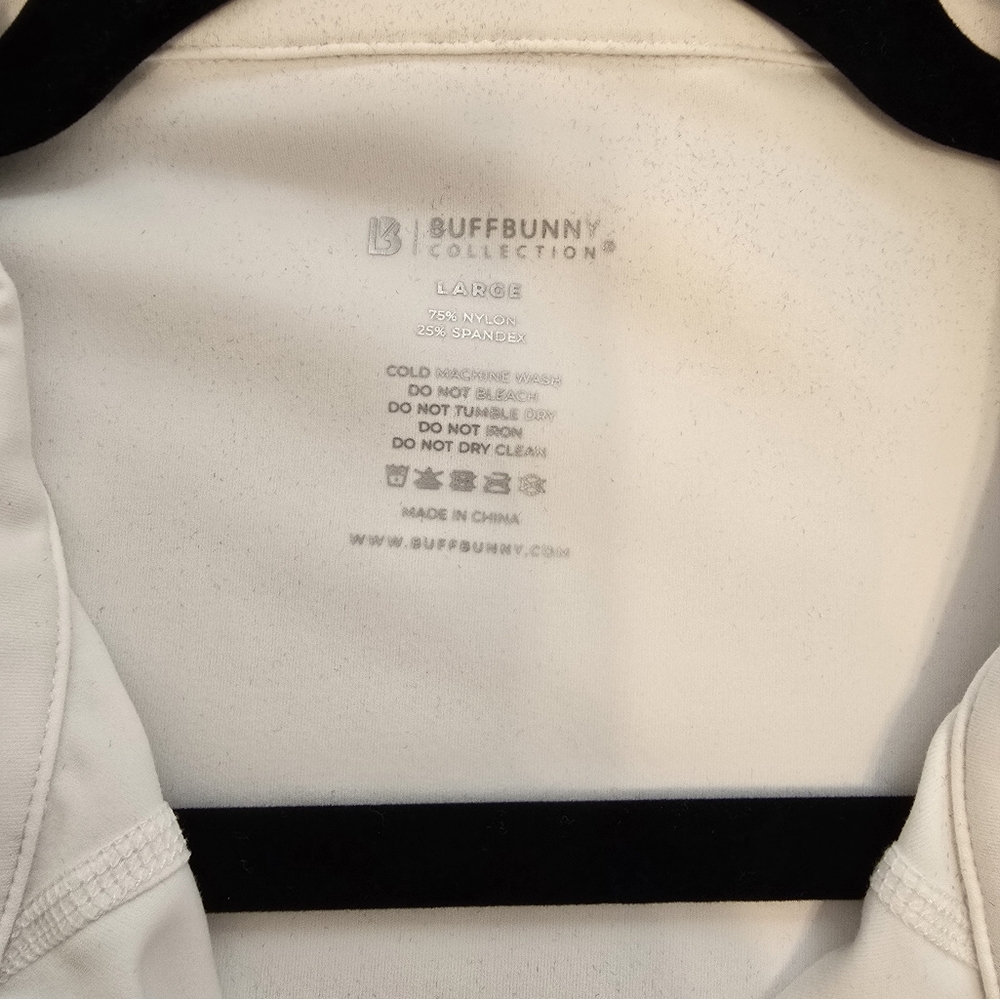 Buffbunny White Jacket Large Like new
